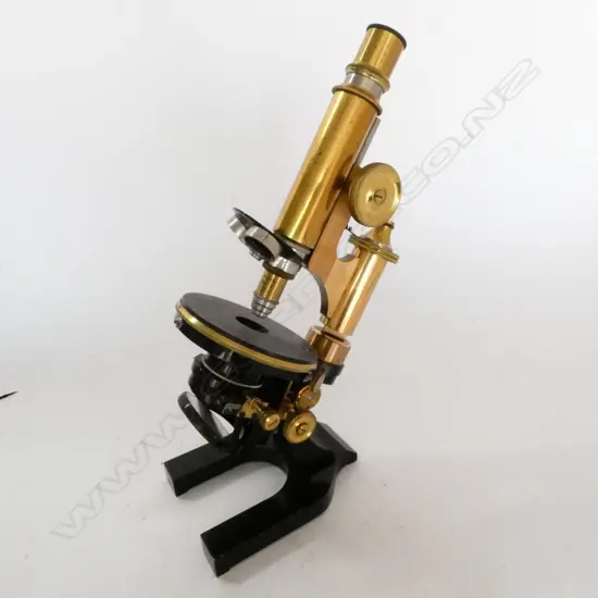LEITZ, WETZLER MONOCULAR COMPOUND MICROSCOPE, No.95907, c.1907, BLACK & LACQUERED BRASS...
